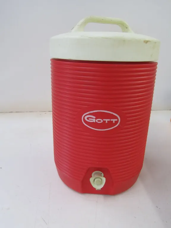 Gott 2 Gallon Water Cooler