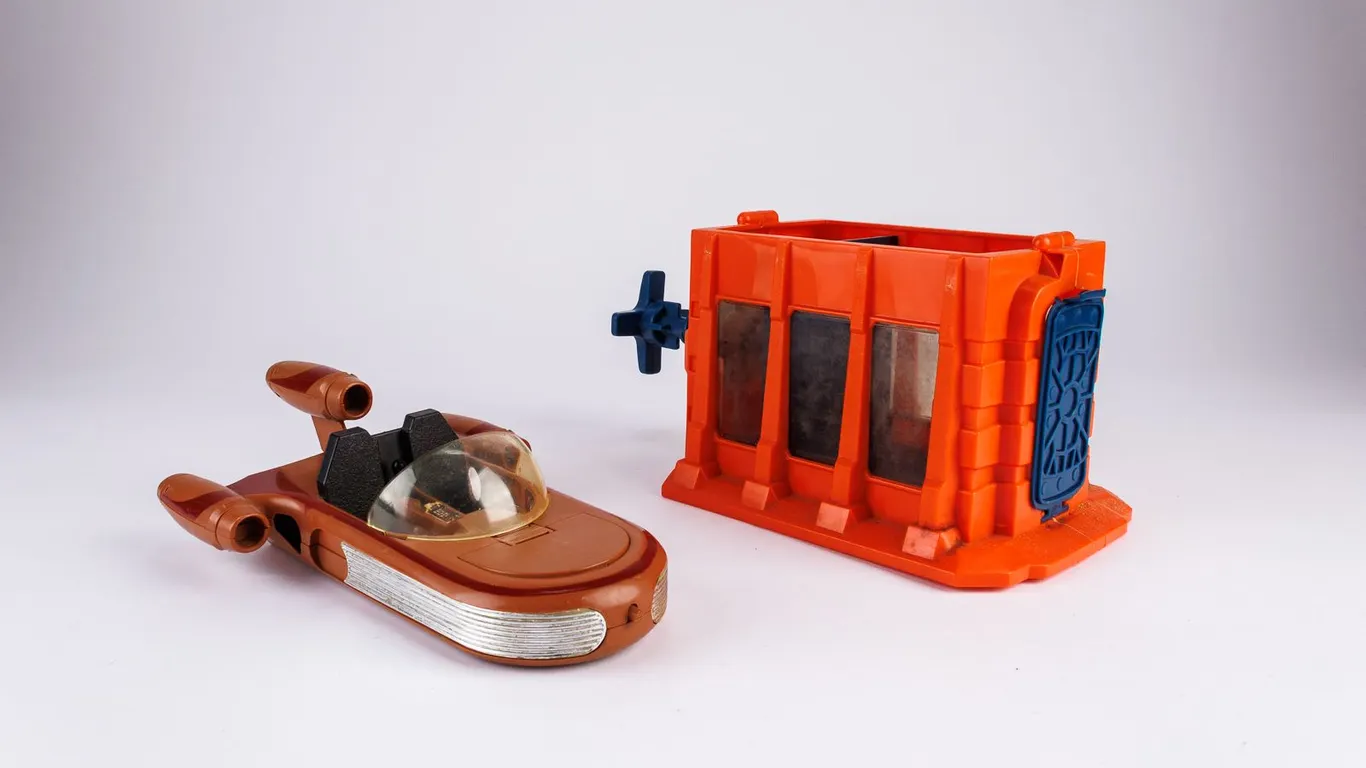 Vintage 1978 Kenner Star Wars Landspeeder Vehicle and Death Star Trash Compactor
