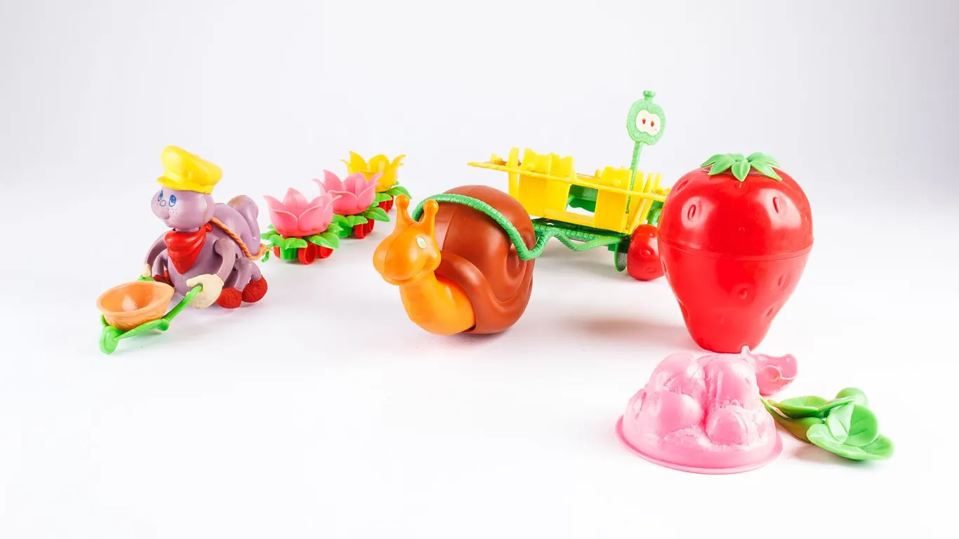 Vintage 1980s Strawberry Shortcake Snail Cart & Berry Busy Bug Train