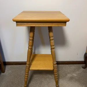 Splay Leg Oak Fern Stand