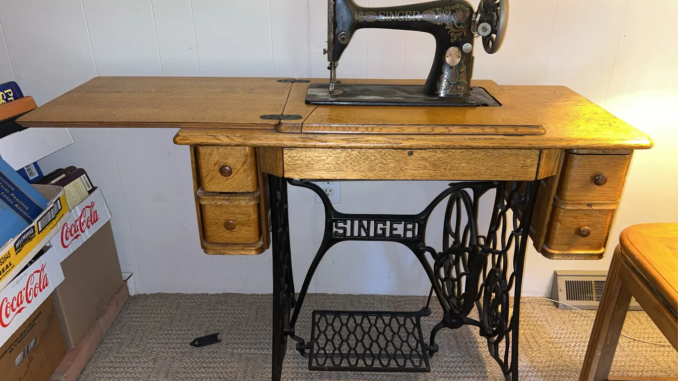 Singer Treadle Sewing Machine