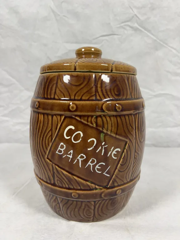 VTG Ranch House "Cookie Barrel" Jar