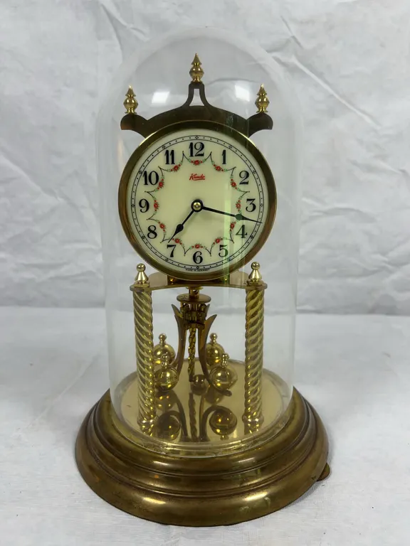 Kundo Anniversary Clock