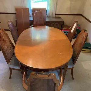 Dining Table & Chairs