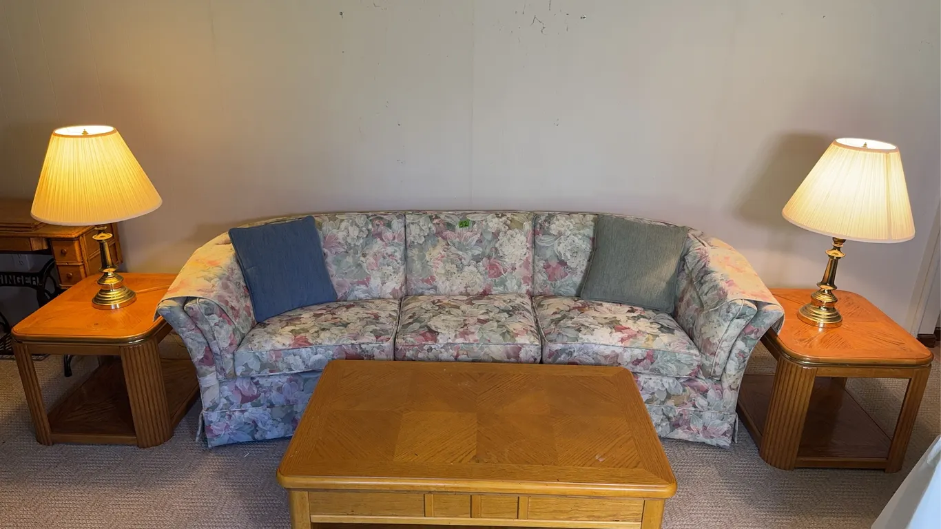Oak Coffee Table, End Tables & Lamps