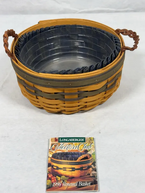 Longaberger Collectors Club Basket