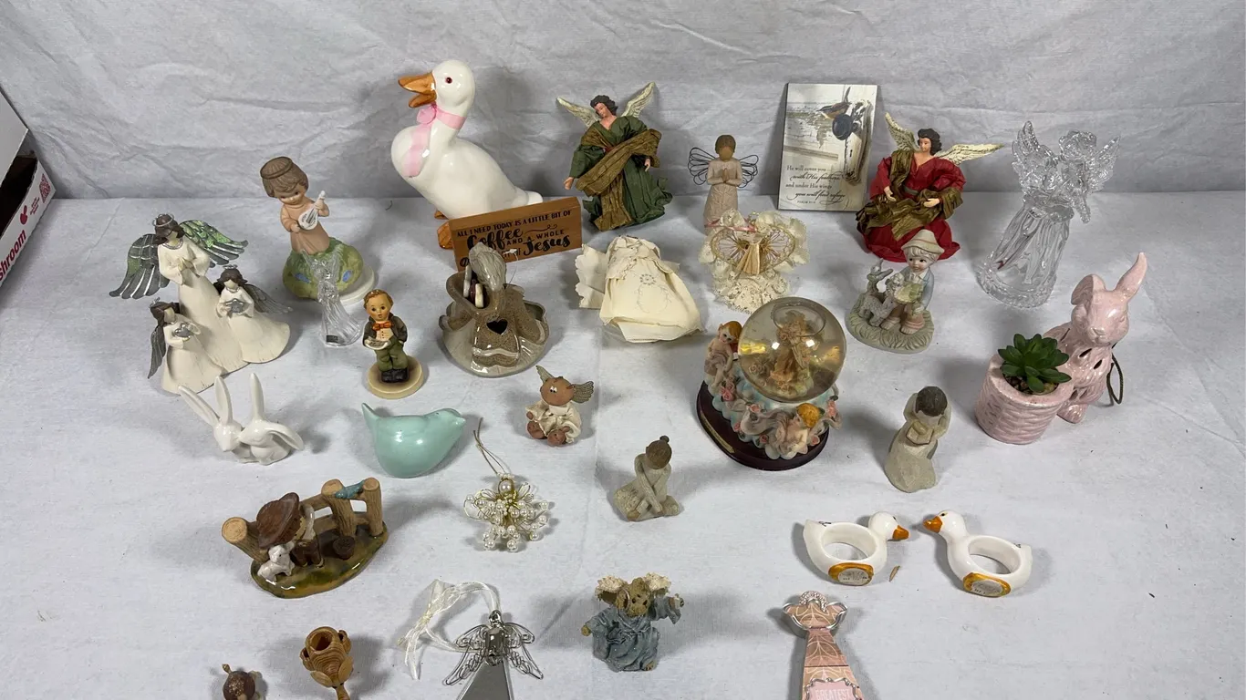 Tchotchkes