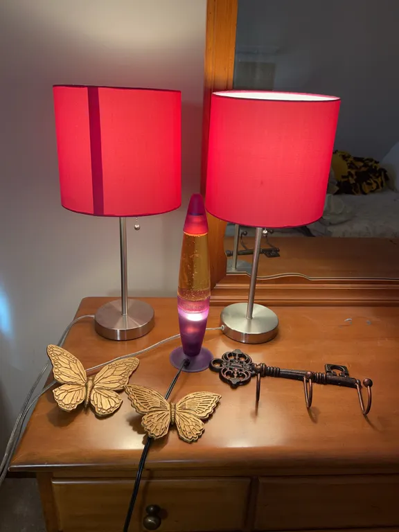 Lamps & Collectibles