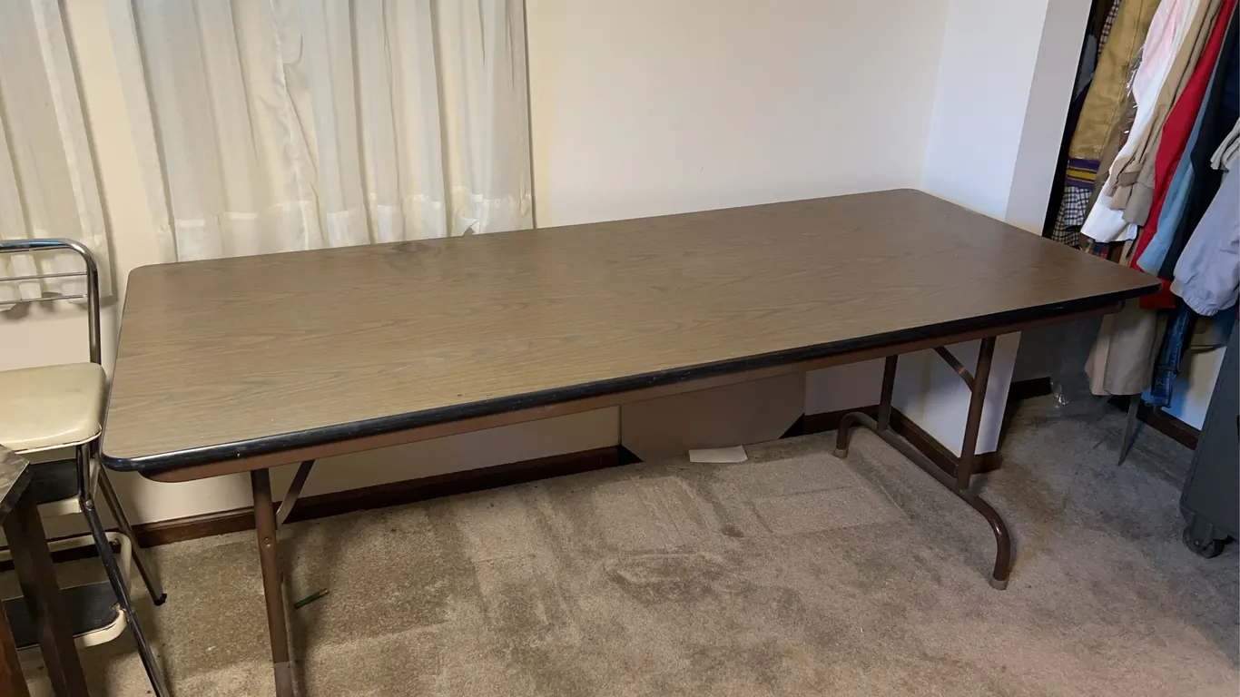 6’ Folding Table