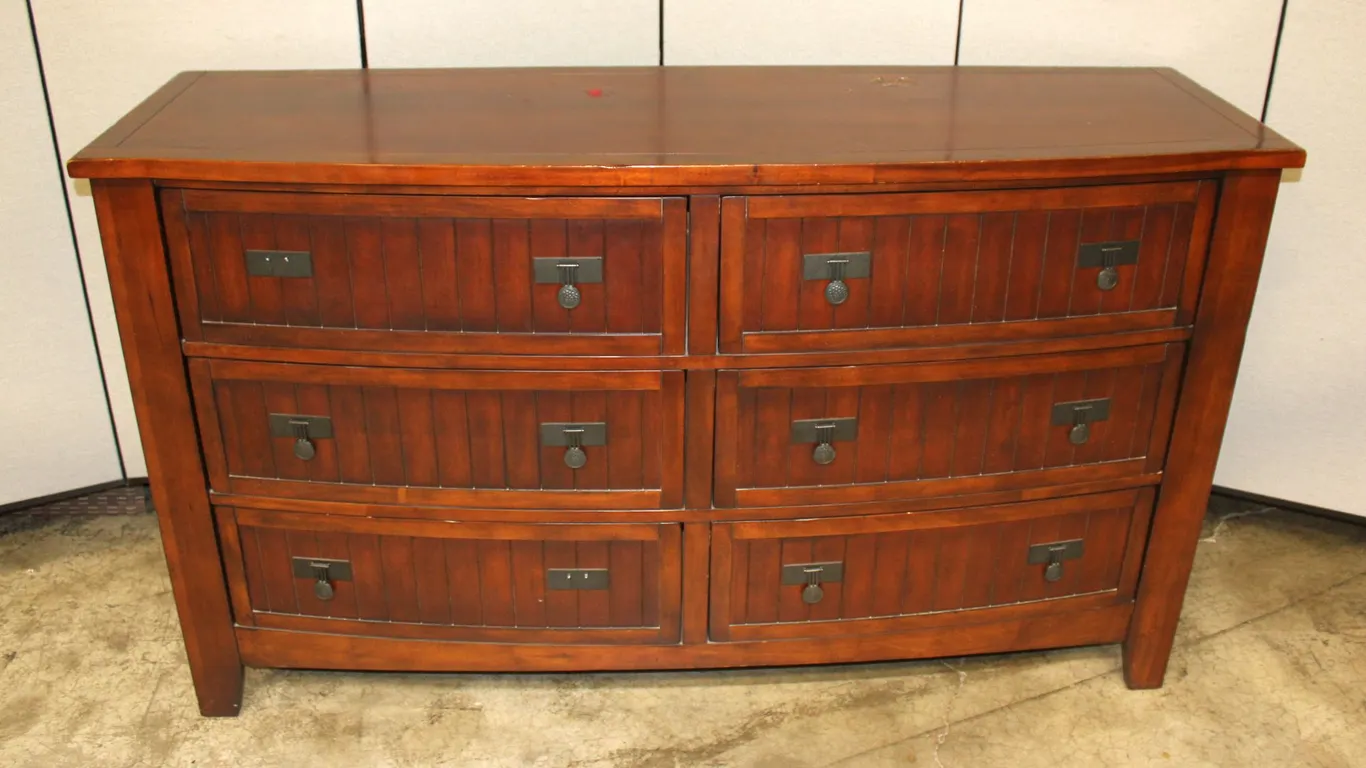 Klaussner Dresser & Mirror Set, Series 706