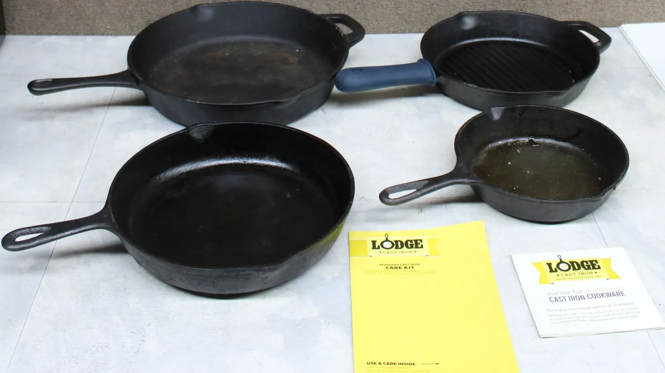 Cast Iron Skillets, Lodge & Tramontina