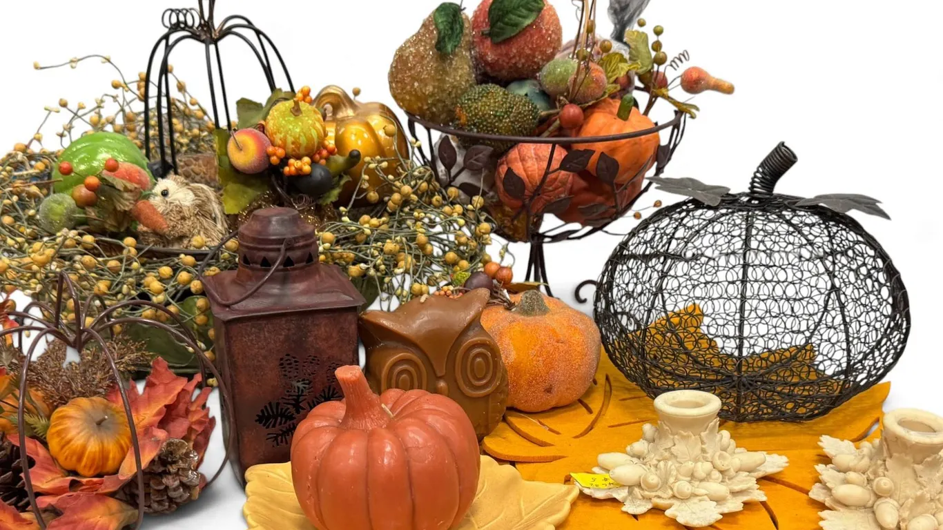 Autumn and Harvest-Themed Home Decor Collection