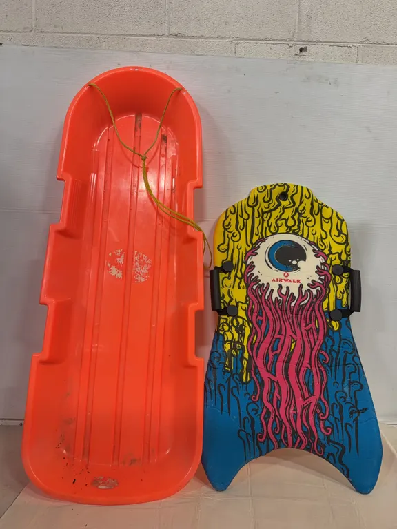 Airwalk Bodyboard & Plastic Snow Sled