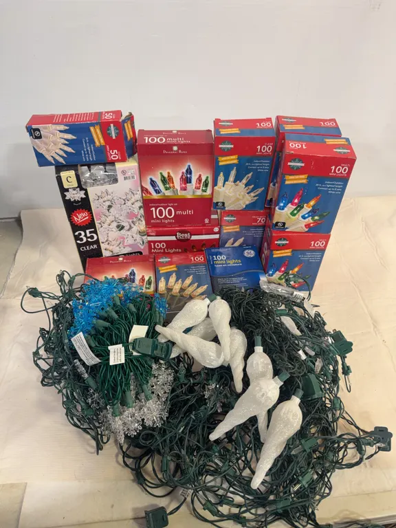 Christmas Mini Lights, Snowflake Lights & Icicle Decorations