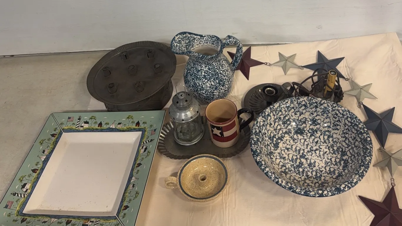 Primitive Americana Décor, Spongeware Pottery & Tin Stars