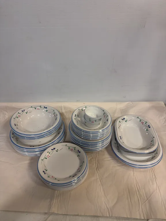 Vintage Hearthside Allegro Stoneware Dinnerware