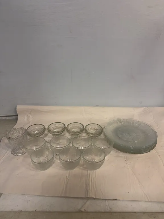 Vintage Clear Glass Dinnerware, Cups & Dessert Dishes