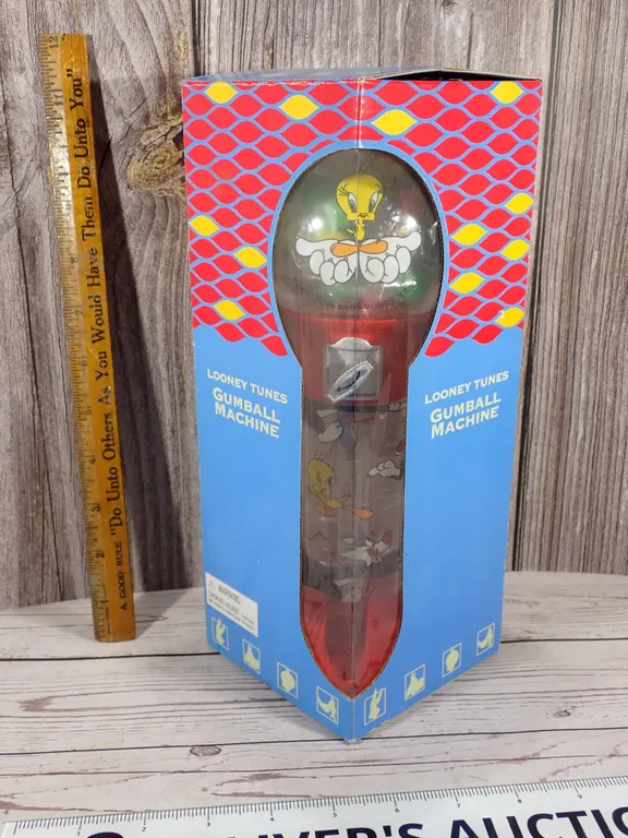 Vintage Warner Bros. Studio Store Looney Tunes Gumball Machine (1997)