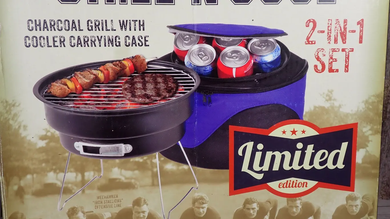 Wembley Goal Line Grill 'N Cool 2-in-1 Charcoal Grill & Cooler Set