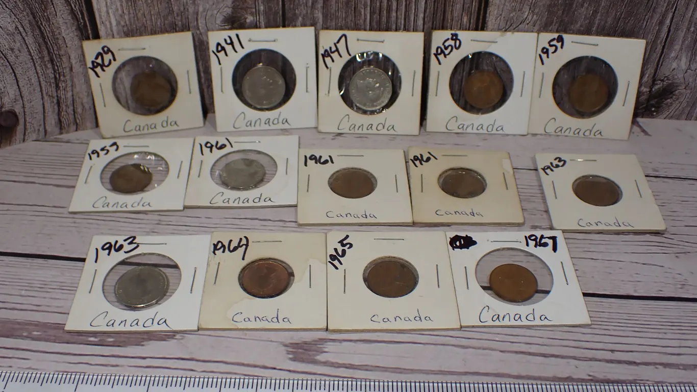 Vintage Canadian Coin Collection Lot, 1929-1967 Assortment (14 Coins)
