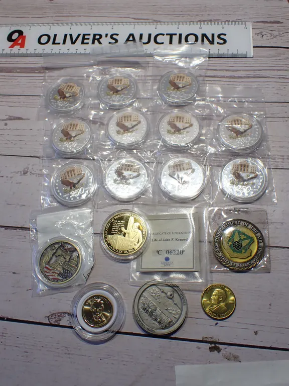 American Mint & Commemorative Medallion Collection - 17 Pieces