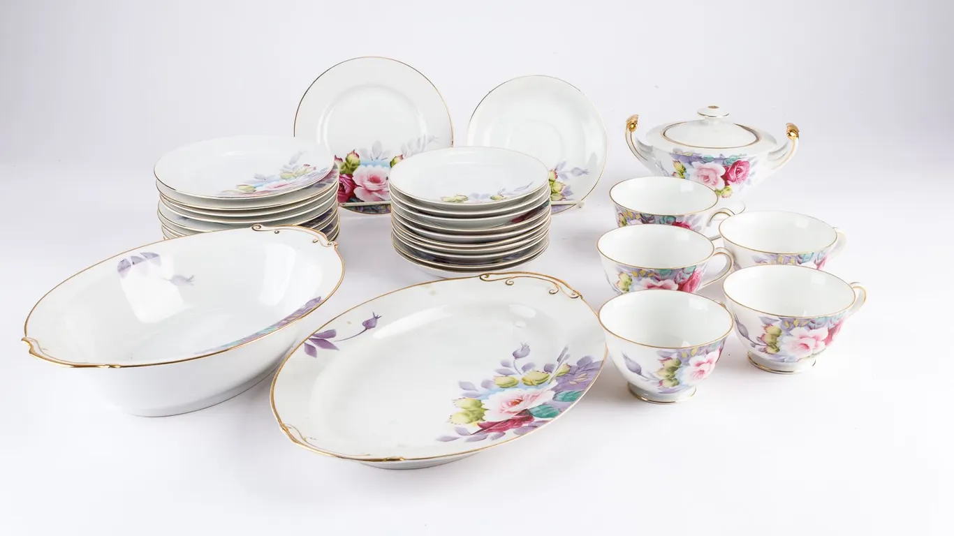 Beautiful China Set- Pink, Purple and Red Roses