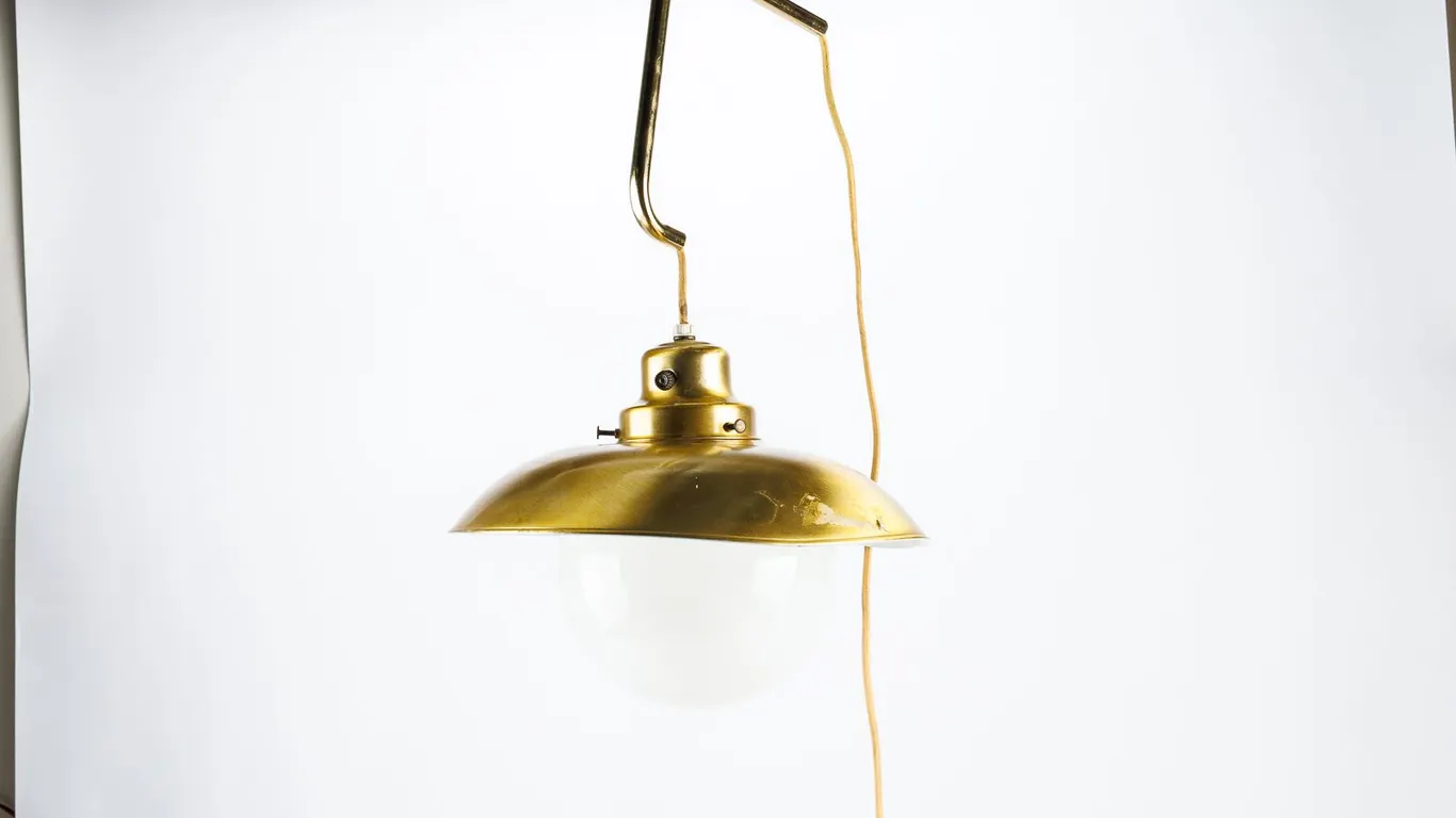 Vintage MCM Brass Arm Wall Lamp