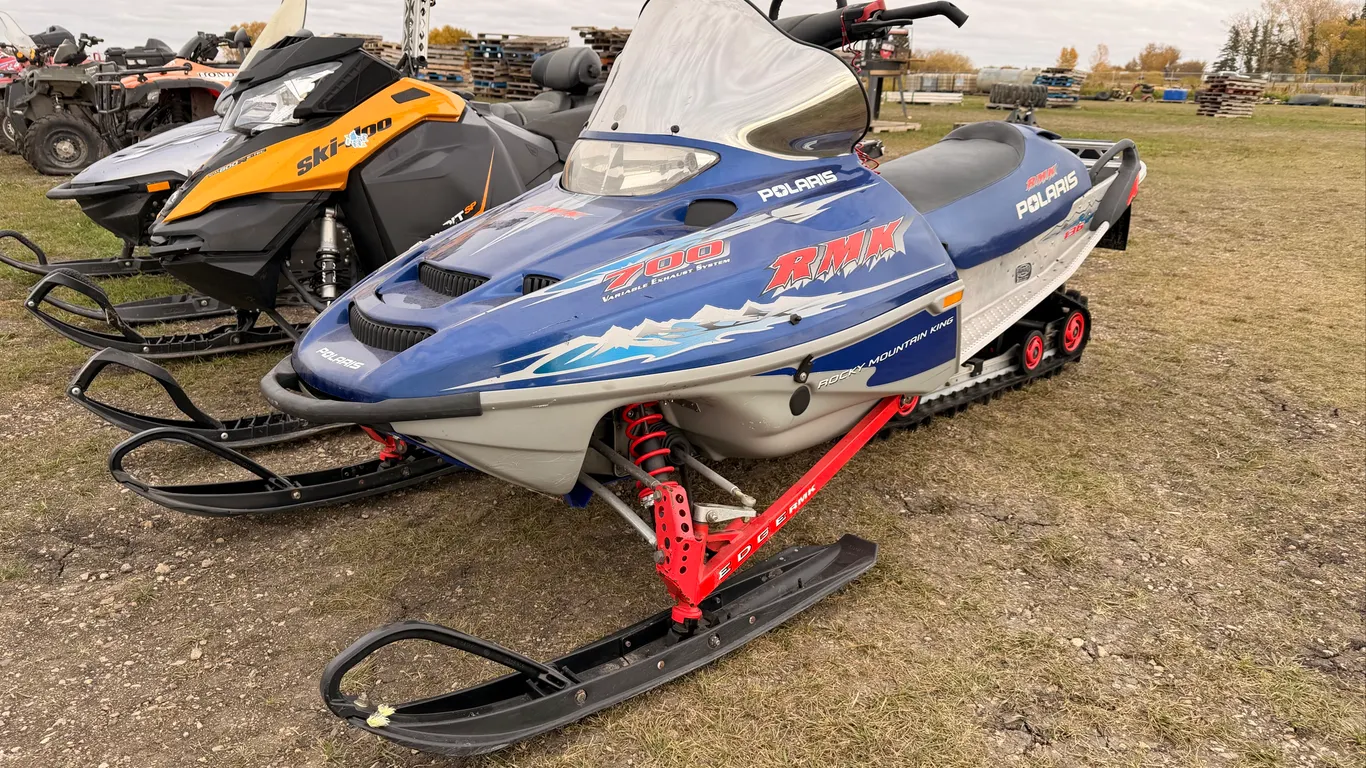 2002 Polaris RMK 700