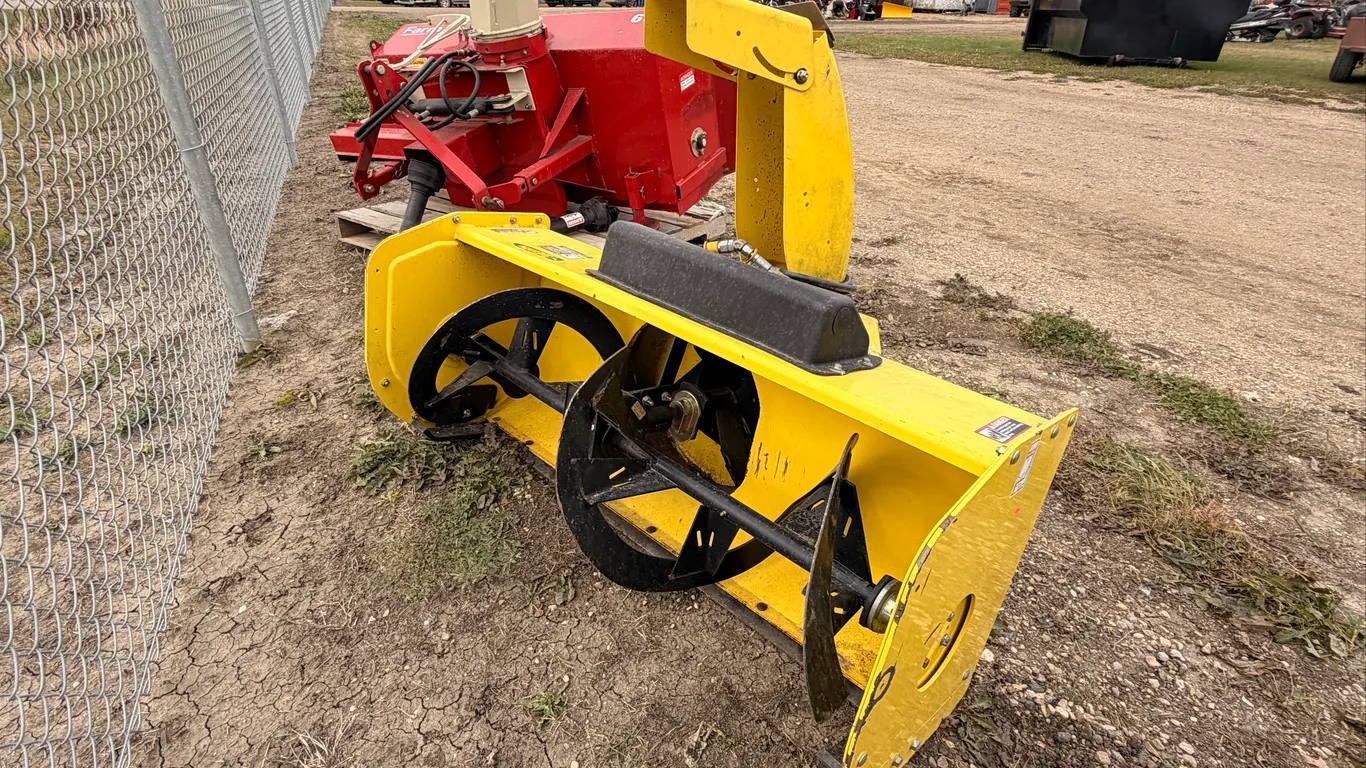John Deere 47" Quick Hitch Snowblower