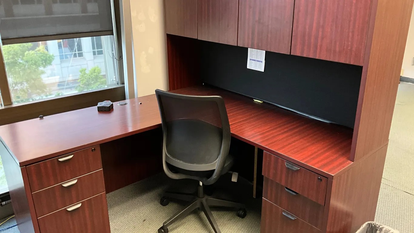 L-SHAPED DESK W/ UPPER STORAGE CABINET & CHAIR