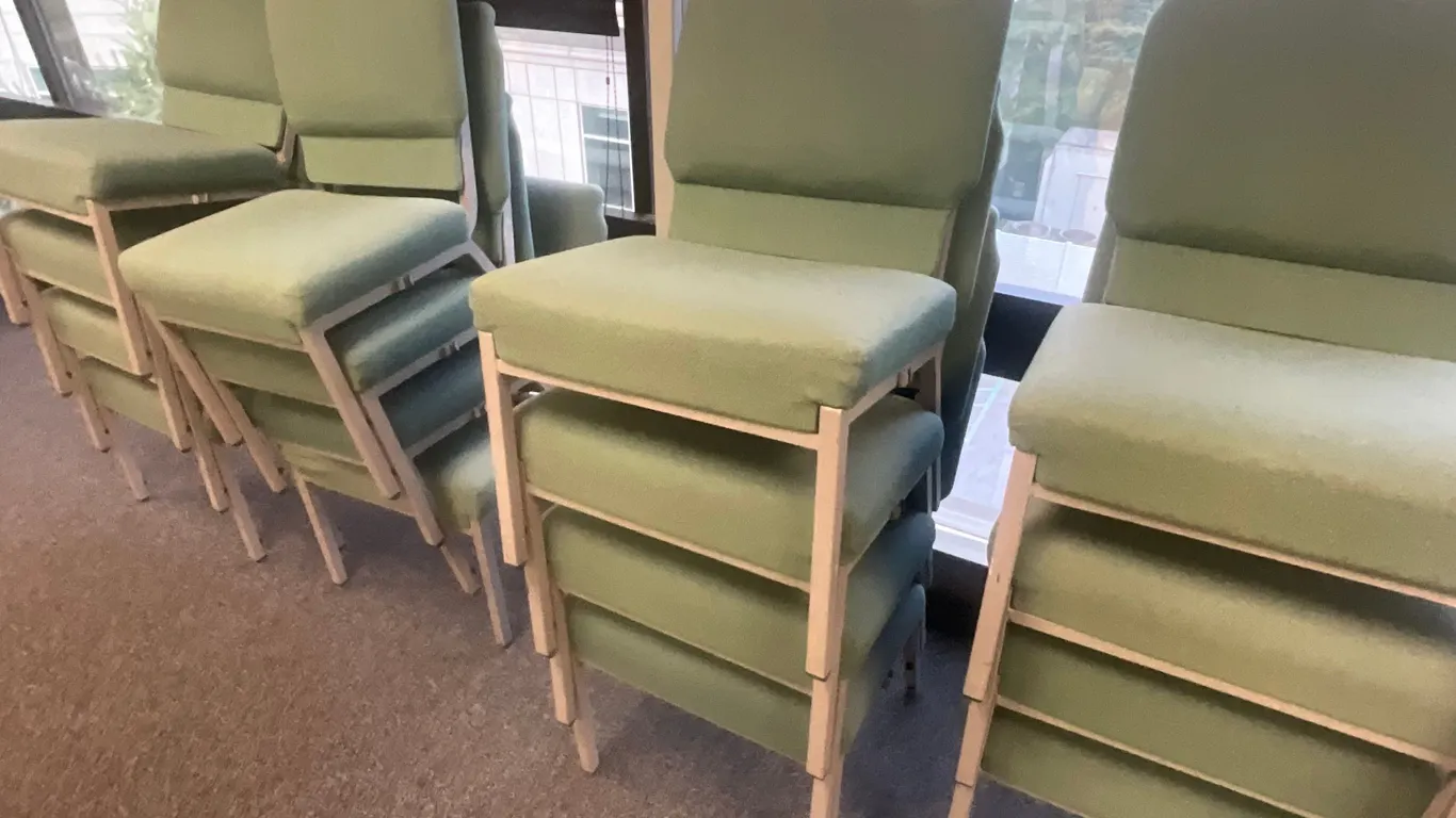 QTY OF (4) OFFICE CHAIRS