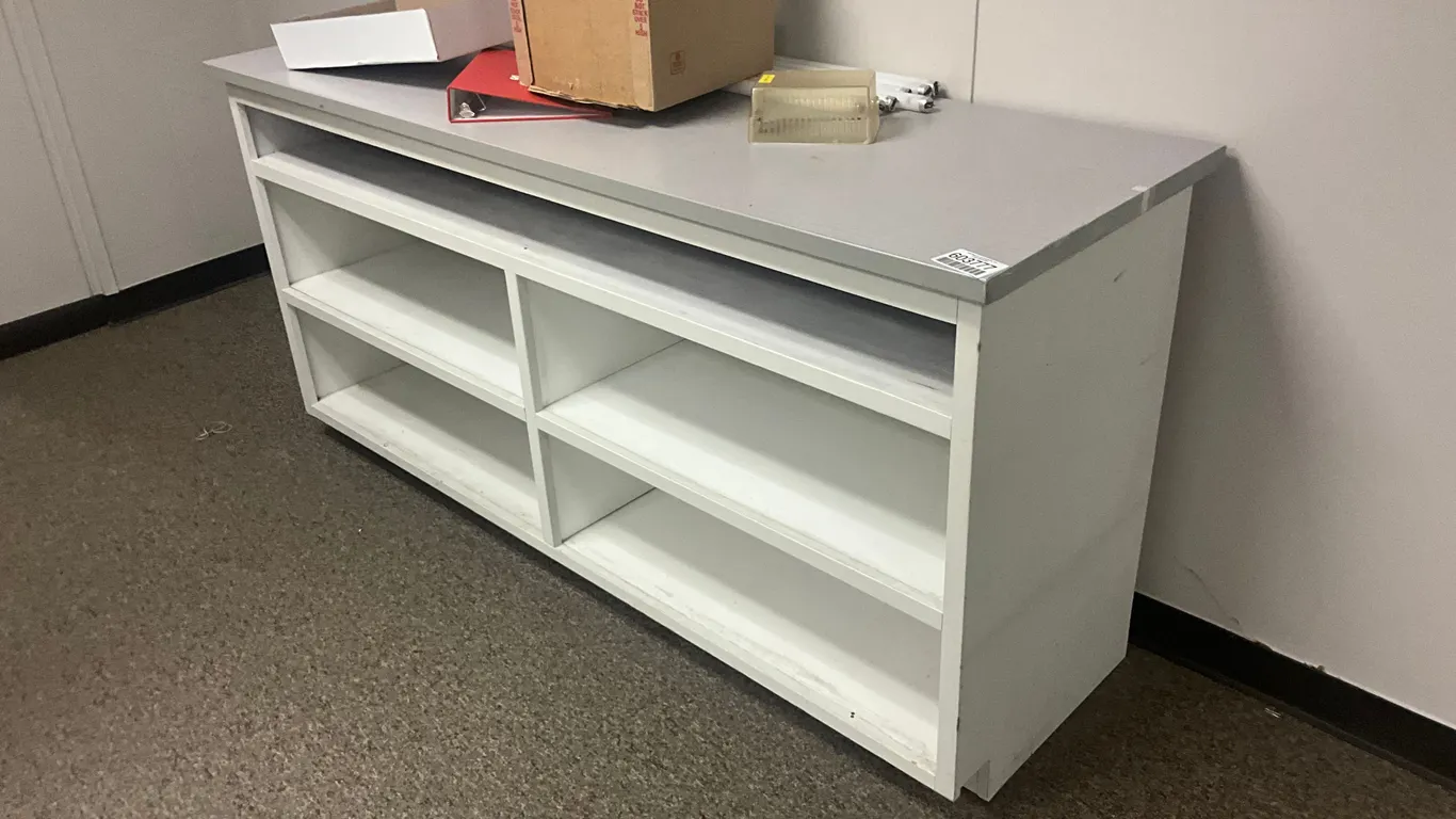 COUNTER W/ STORAGE CUBBIES