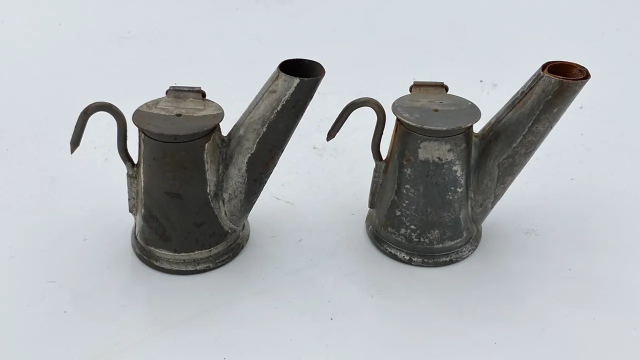(2) Chirry Chirry Oil Wick Cap Lamps