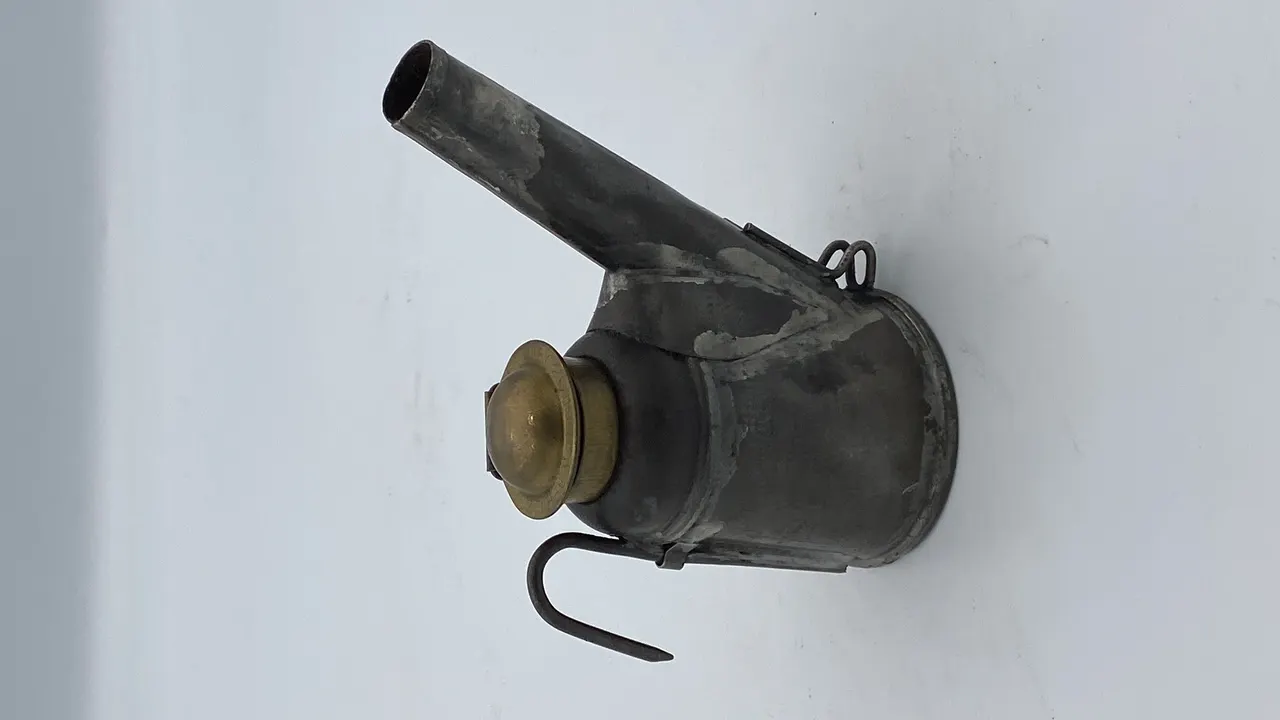 Crown Coal Oil Wick Cap Lamp