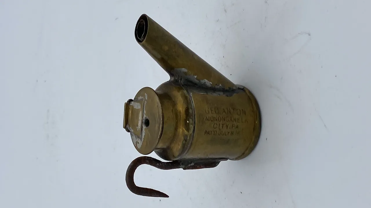 GEO Anton Coal Oil Wick Cap Lamp