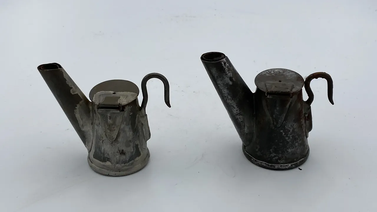 (2) GEO Anton Star Oil Wick Cap Lamps