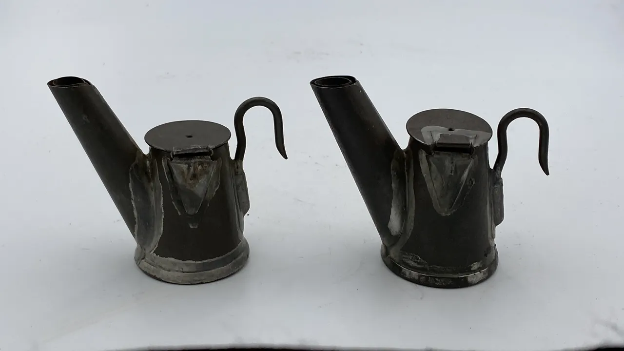 (2) GEO Anton Star Oil Wick Cap Lamps