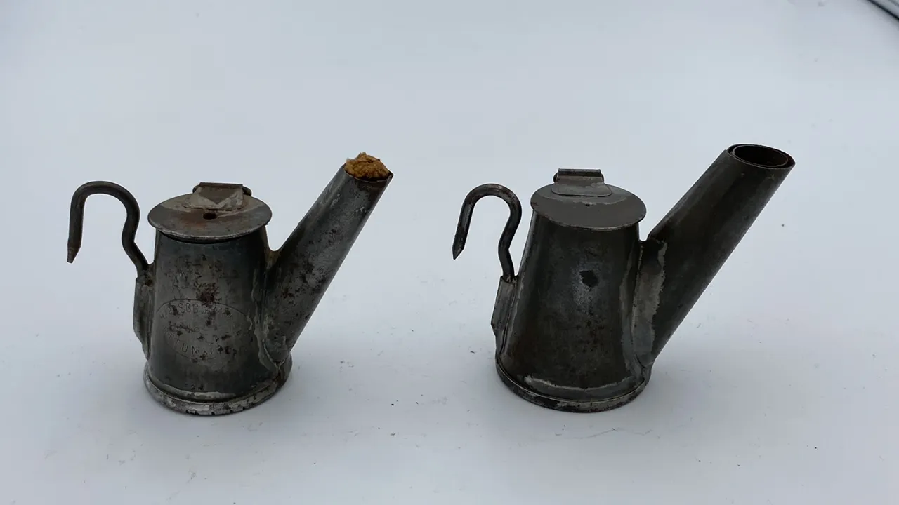 (2) M. Hardsco G. Imperial Oil Wick Cap Lamps