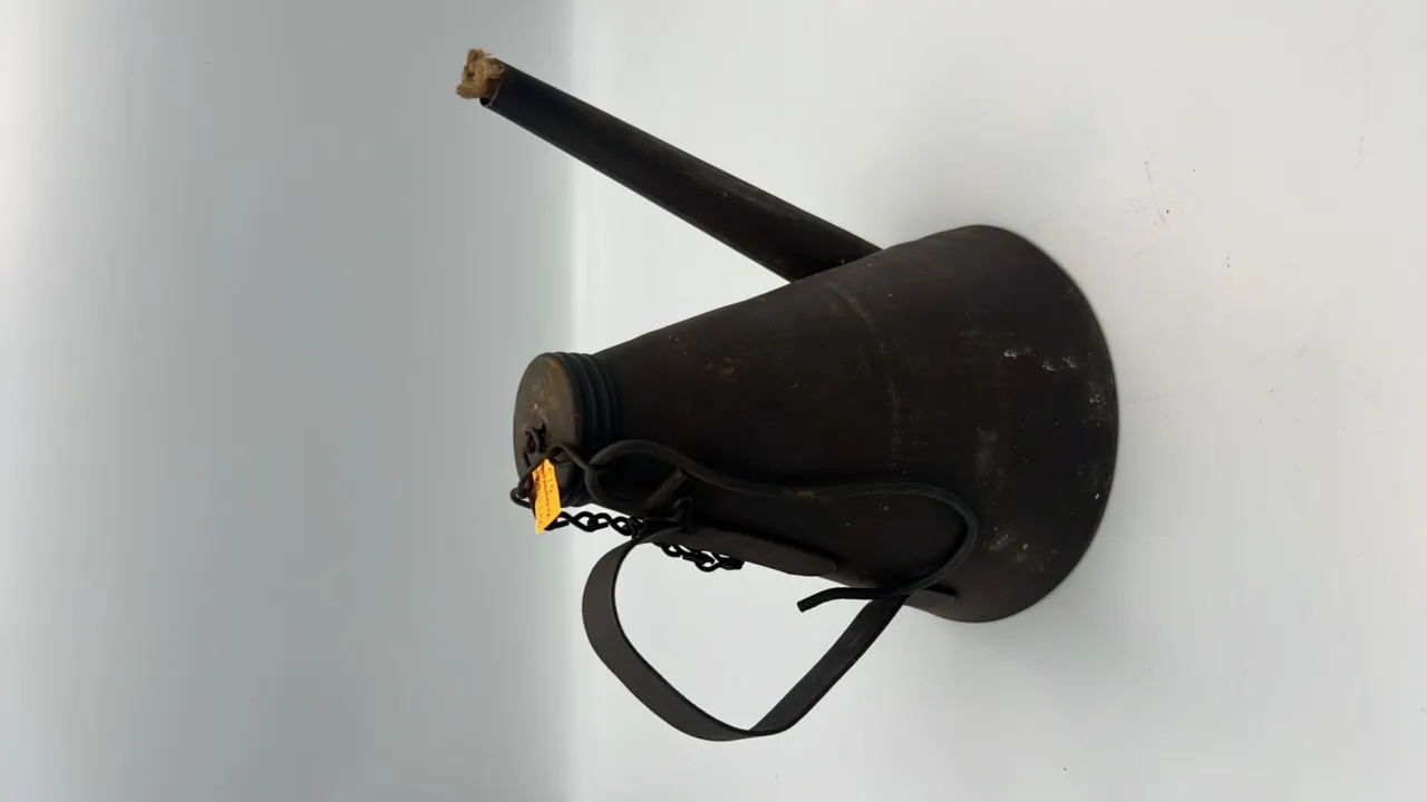 Eagle Coal Mining Oil Teapot Lamp