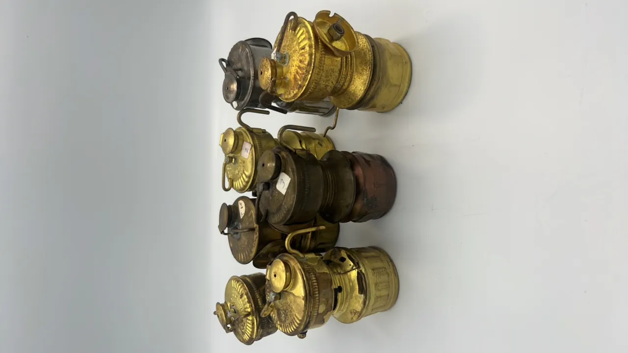 (7) Guys Dropper, Auto Lite Carbide Cap Lamps