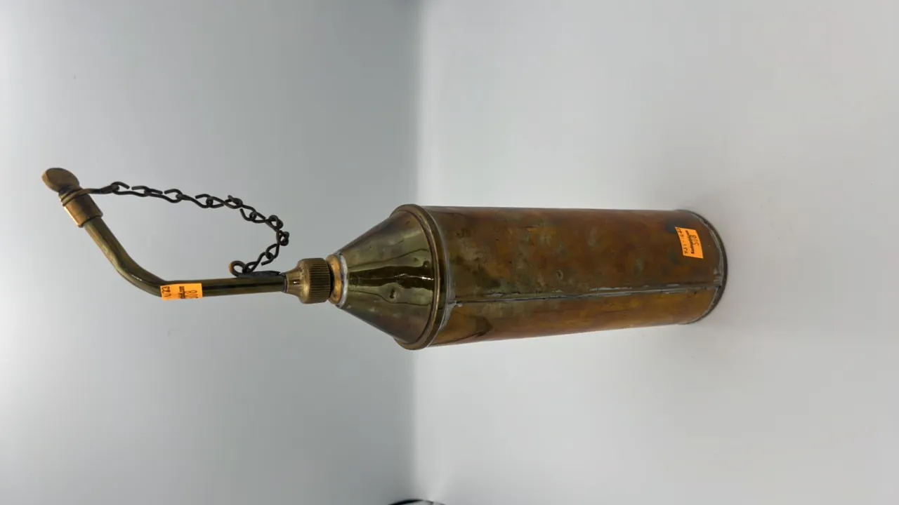 Brass Wolf Safety Oil Filler