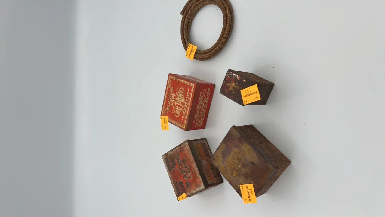 (4) Vintage Blasting Cap Tins, Wick