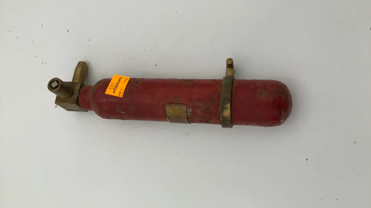 Redwood & Clowes Fire Extinguisher