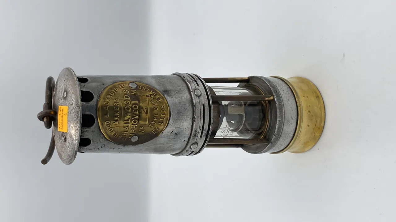 Hailwood $ Ackboyd Makers Hailwoods Improved Safety Lamp