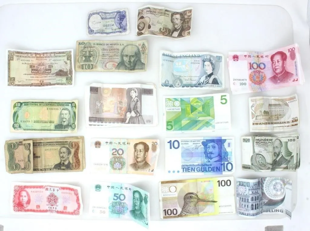 ASSTD. CIRCULATED INTERNATIONAL BANK NOTES