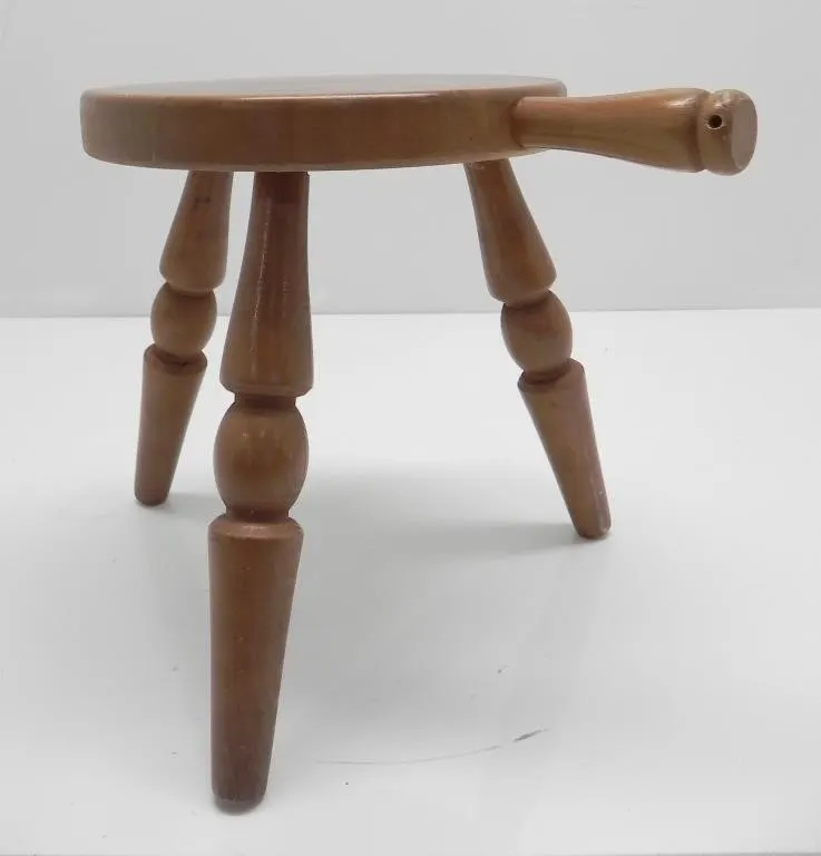 THREE LEGGED LOLLIPOP STYLE MILKING STOOL