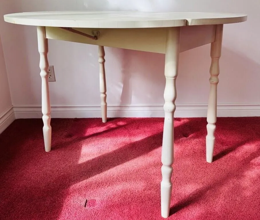ROUND PAINTED WHITE WOODEN DROP LEAF DINING TABLE