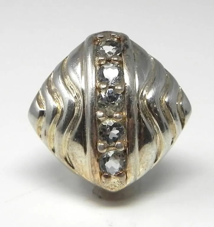 925 SILVER & FACETED STONE SQAURE PENDANT 5.16g
