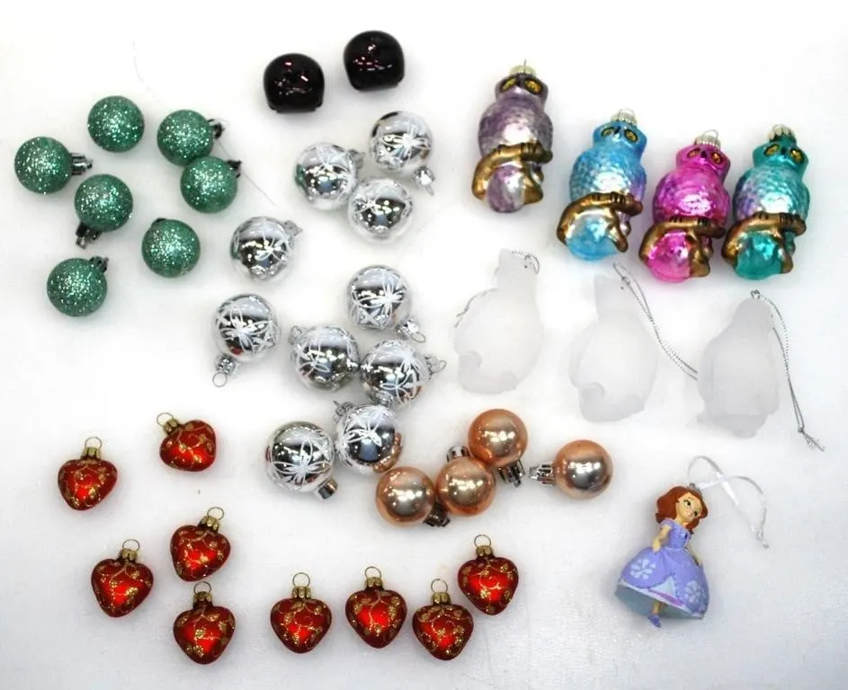 MINIATURE CHRISTMAS ORNAMENTS