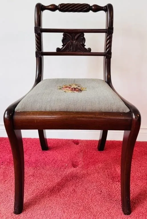 ANTIQUE ENGLISH REGENCY STYLE MOHOGANY SIDE CHAIR